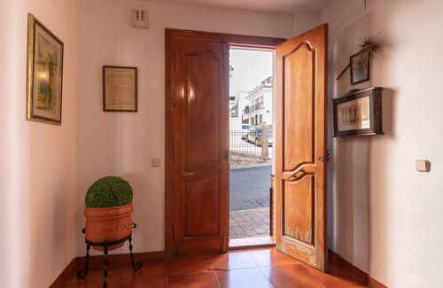 Periana Chalet De Esquí | Casa Lucia 4 - Two Bedroom Chalet, Sleeps 4