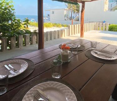 Puerto Morelos Casa | Casa Lucia Beachfront Puerto Morelos