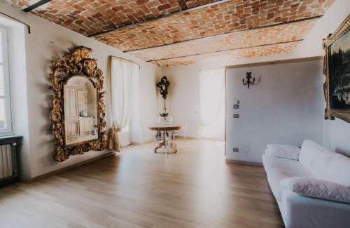 Santo Stefano Belbo Apartamento | Casa Luigi Ariano