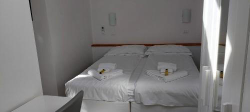 Finalborgo Casa | CASA LUIGIA ROOMS MTB in FINALBORGO Bike room tour ebike trekking
