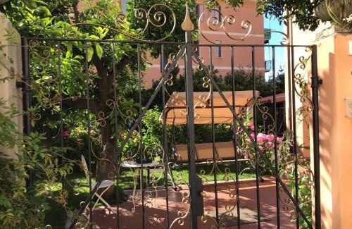 Finalborgo Casa | CASA LUIGIA ROOMS MTB in FINALBORGO Bike room tour ebike trekking