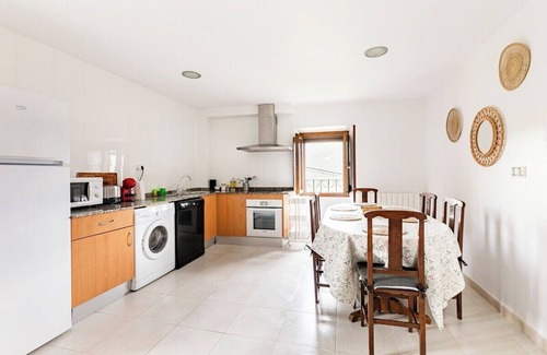 Castiello de Jaca Apartamento | Casa Luis: APARTAMENTO con JARDÍN PRIVADO en los PIRINEOS.