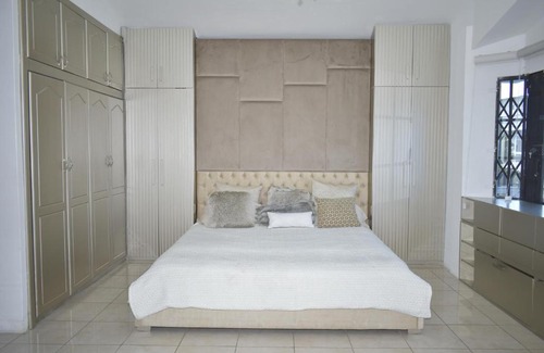 Barrio Garzota Villa | Casa lujosa a 5 m del Aeropuerto Internacional