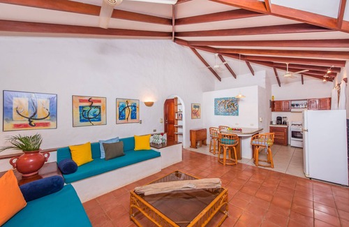 Palm Beach Estates Cabaña | Barefoot Bungalow en Playa Grande de exclusiva Palm Beach Estates