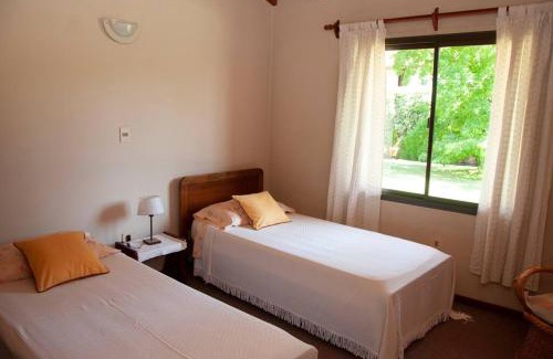 Cuyo Casa | Casa luminosa con pileta ¡ideal para descansar!