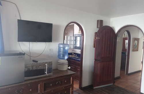 Playas de Rosarito Villa | Casa Luna - Large Oceanfront Villa - sleeps 20+ pool, jacuzzi, beachfront & bbq