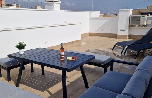 Los Cuarteros Casa | Casa Luz Solar in Lo Pagan modern, comfortable house with private pool