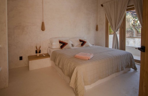 Emiliano Zapata Casa | Casa Madrina LA Punta