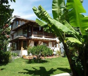 Cumbayá Cama Y Desayuno | Casa Magnolia