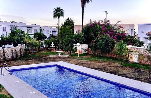 Ventanicas-El Cantal Chalet De Esquí | Casa Malaika, un lujoso chalet muy cerca del mar