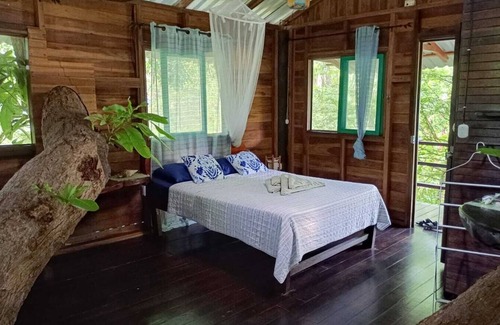 Cahuita Cabina | Casa Mango – Unique Treehouse in Cahuita