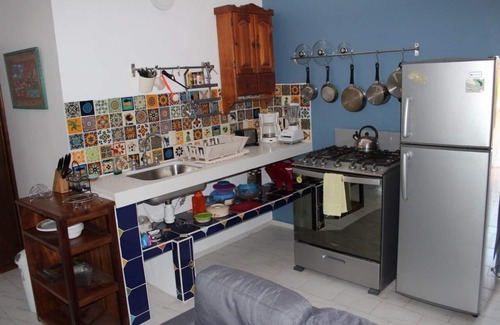 Barra de Navidad Apartamento | Casa Mar Y Sol es cómodo seguro con piscina. Cerca de playa y restaurante
