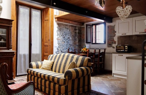 Varenna Casa | Casa Mara - La gran belleza de Varenna, con balcón sobre el lago de Como [Con A / C]
