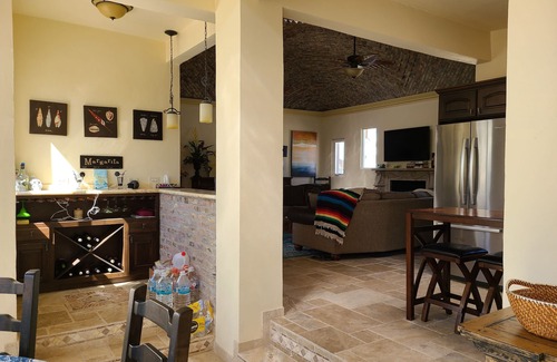 Puerto Peñasco Casa | Casa Margarita Playa la Jolla. 4 or 5 bdrm Pets? Yes. Add the casita + 70 per