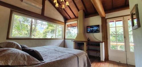 Araras Casa | Casa Maria Comprida, serviço incluído, linda vista