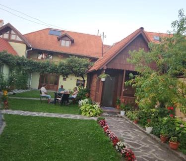 Orlat Casa | CASA Maria