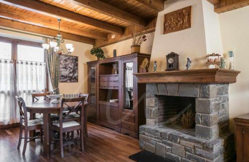 Salardu Casa | Casa Marimanha by SeaMount Rentals