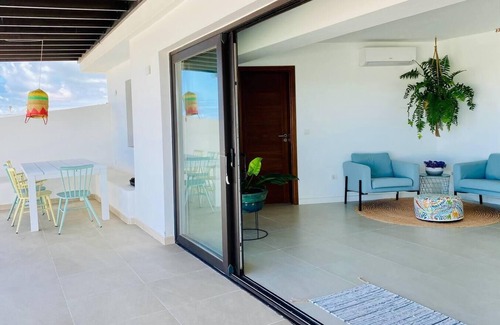 Urbanización Famara Villa | Casa Marina 4-Bed Villa with Pool in Famara