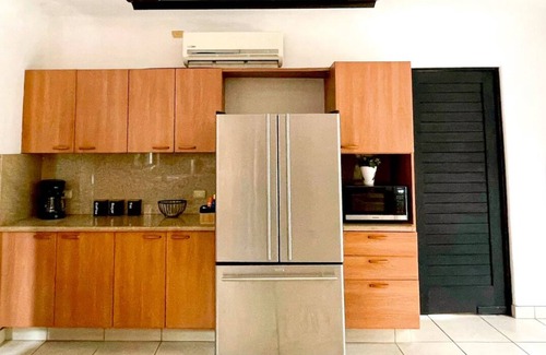Puerto San Jose Casa | Casa Marina, espaciosa y super elegante con 4 recamaras.