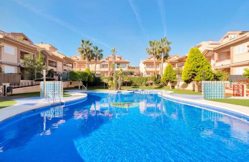 Los Arenales del Sol Casa | Casa Mario