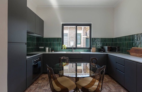 Arncliffe Casa | 'Casa Martin' - Light-Filled Arncliffe Haven