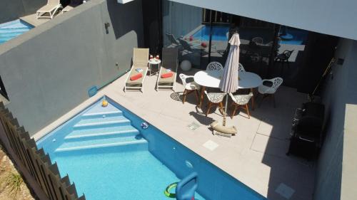 Caleta de Velez Casa | Casa Melocotón - Designhouse mit privatem Pool, direkt am Golfplatz