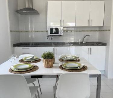 Playa Honda Apartamento | CASA MESANA Nuevo cama King size en playa con AIRE ACONDICIONADO