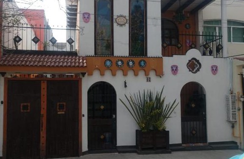 Barrio Villa de Guadalupe Casa | Casa Mexicana Patio
