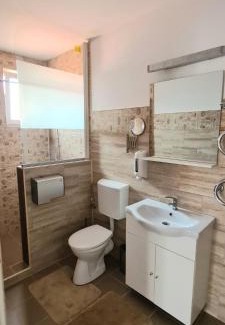 Moldova Noua Casa | Casa Mio