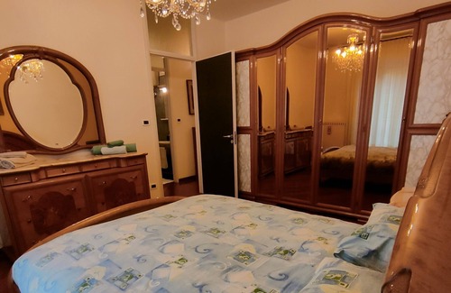 Servola-Chiarbola-Valmaura-Borgo San Sergio Apartamento | Casa Mira - Tranquilla e Luminosa a pochi minuti dal centro di Trieste.