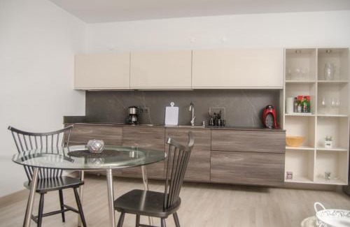 Nazaret Apartamento | Casa Mirlo, Coqueto alojamiento con Terraza y Jardín en Zona Tranquila