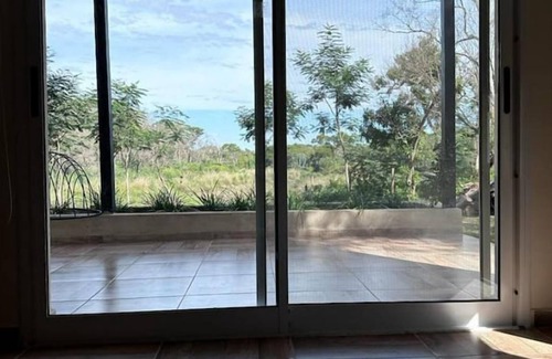 Paso de la Patria Casa | Casa moderna junto al rio.