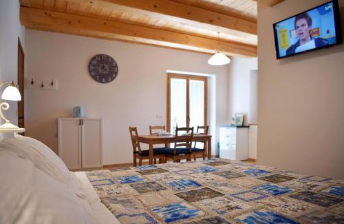 Monsano Apartamento | Casa Montefiore 13 Iris LT nella tranquilla campagna Marchigiana