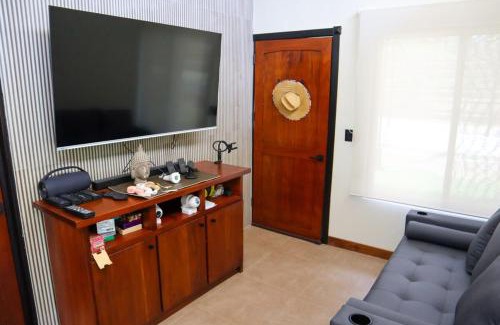 Barco Quebrado Casa | Casa Morpho, Barrigona