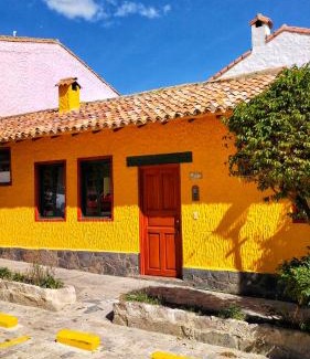 Duitama Casa | Casa Mostaza Pueblito Boyacense