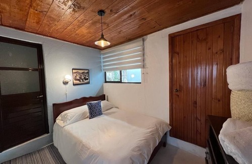 Barrio de La Merced Apartamento | Casa Petra esta en el centro de San Cristobal donde caben hasta 4 personas.