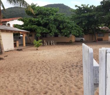 Caiacanga Casa | Casa na praia em frente ao mar