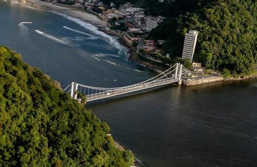 Sao Vicente Casa | Casa na Prainha com banheira,30m do acesso à praia