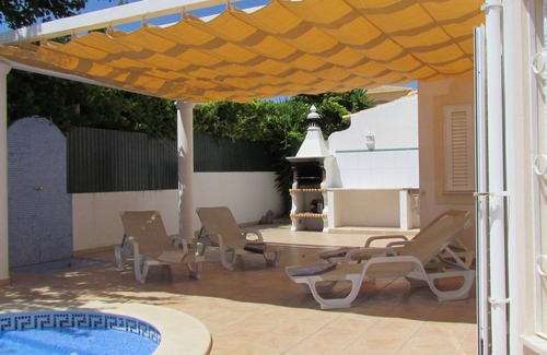 Pera Villa | CASA NANA - cómoda villa grande con piscina privada y vistas al mar, aire acondicionado