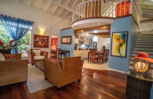 Manzanillo Apartamento | Pool Villa & Garden with Beach Access