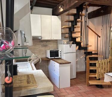 Bibbona Apartamento | Casa Nelly - accommodation in the heart of Bibbona!