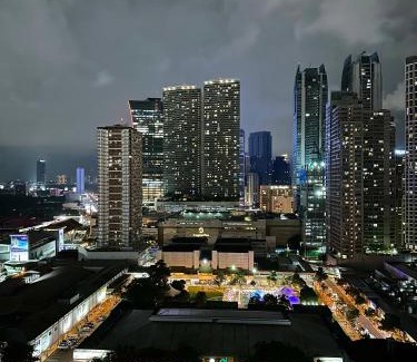 Highway Hills Apartamento | Casa ni Yanyan at Fame Residences