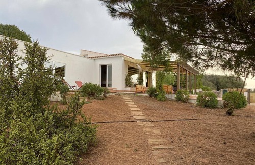 Mahón Chalet De Esquí | Casa Nika Finca Menorquina un oasis de tranquilidad con piscina y jardines