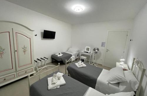 Camerino Cama Y Desayuno | CASA NINA affittacamere
