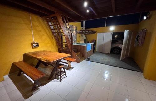 Coqueiro Apartamento | Casa no Coqueiro com jacuzzi