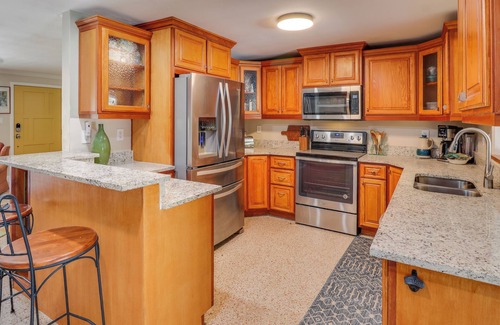New Smyrna Beach Casa | Casa Nova Getaway - Pool House + Pet Friendly!