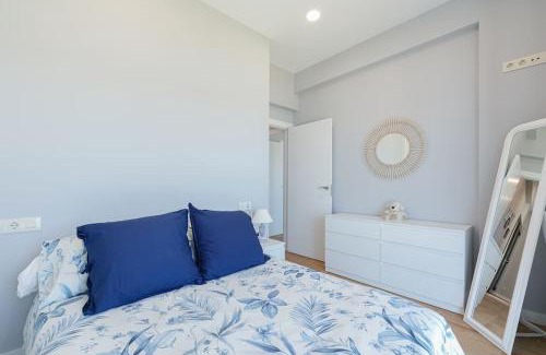 San Adrián de Cobres Casa | Casa nueva con piscina y vistas al mar