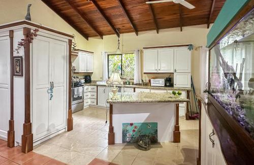 Puerto Jiménez Villa | Casa Oasis in the center of Puerto Jimenez