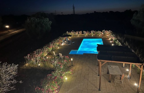 Manduria Casa | Casa "onda Blu": Exklusives Ferienhaus mit Poolparadies und Mediterranem Flair