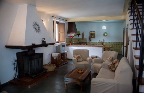 Fuenteheridos Cabaña | Casa Onuba: preciosa casa rural para grupos grandes